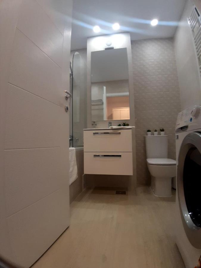 Mia!! Self Check-In!! Apartment Bucharest Exterior photo